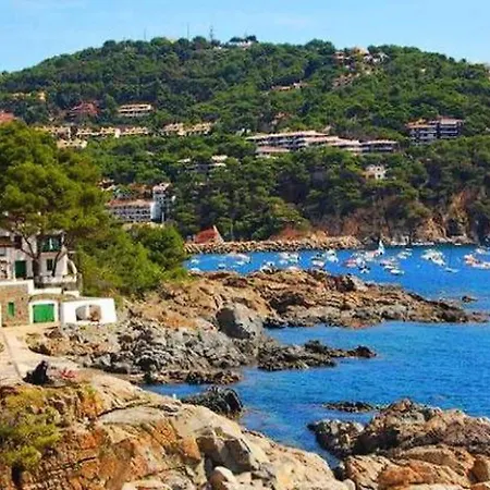 Rustic Les Corts Del Mas Virrei * Girona